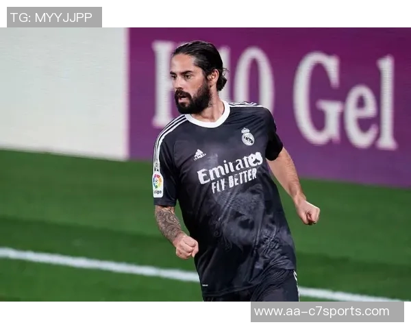 伯纳尔与卡萨多组合双后腰迎战瓜达拉哈拉展现新阵容策略